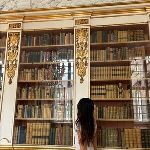 Meet your Posher, Alexandra